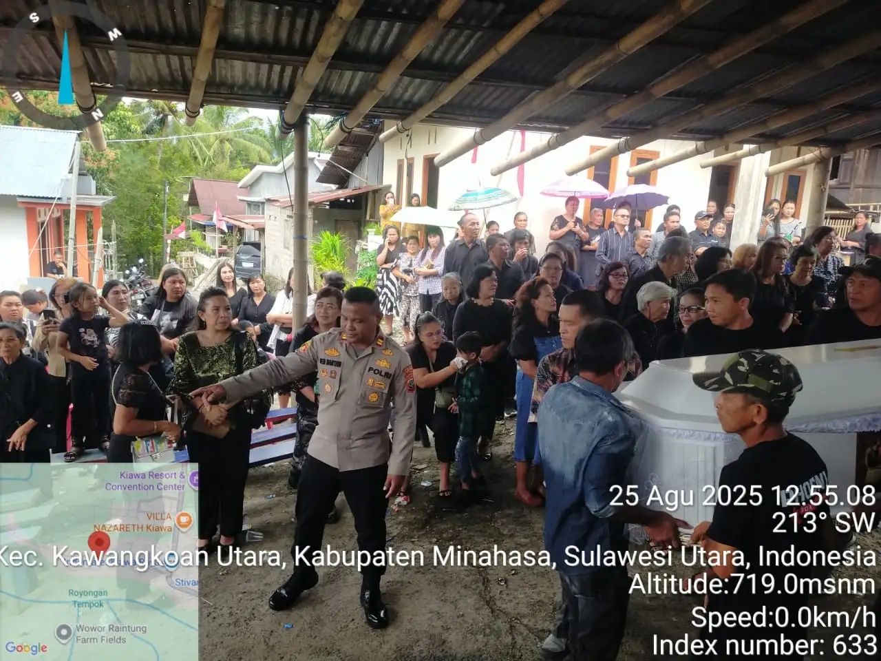 Kapolsek Kawangkoan Hadiri Ibadah Pemakaman Warga di Desa Kiawa Satu Barat